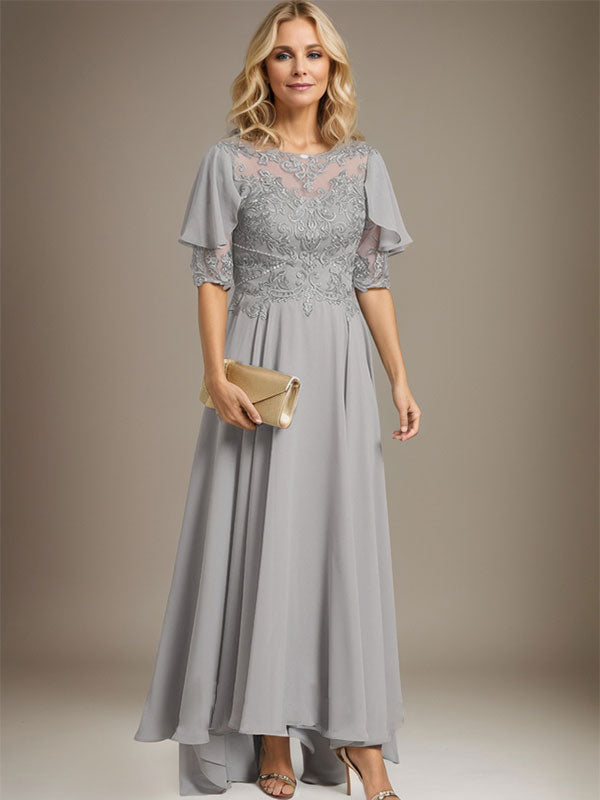 A-Linien-Kleid mit asymmetrischem Chiffon-Spitzenausschnitt und Perlenstickerei für die Mutter der Braut. 