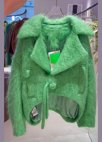 Nuevos abrigos de lana de manga larga con diseño bajo y alto y botones verdes 