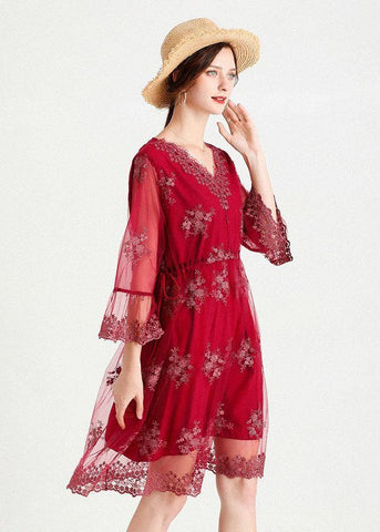 Vestido fino de primavera con mangas tres cuartos en jacquard, escote en V y color morera 