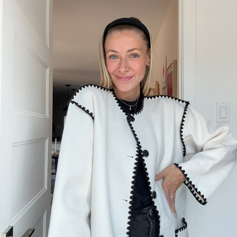 Nordischer Mantel mit Schal 