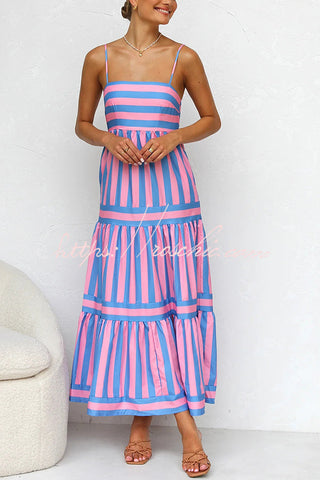 Vestido midi de corte A con bolsillos fruncidos en la espalda y estampado de rayas Beachy Dreams 