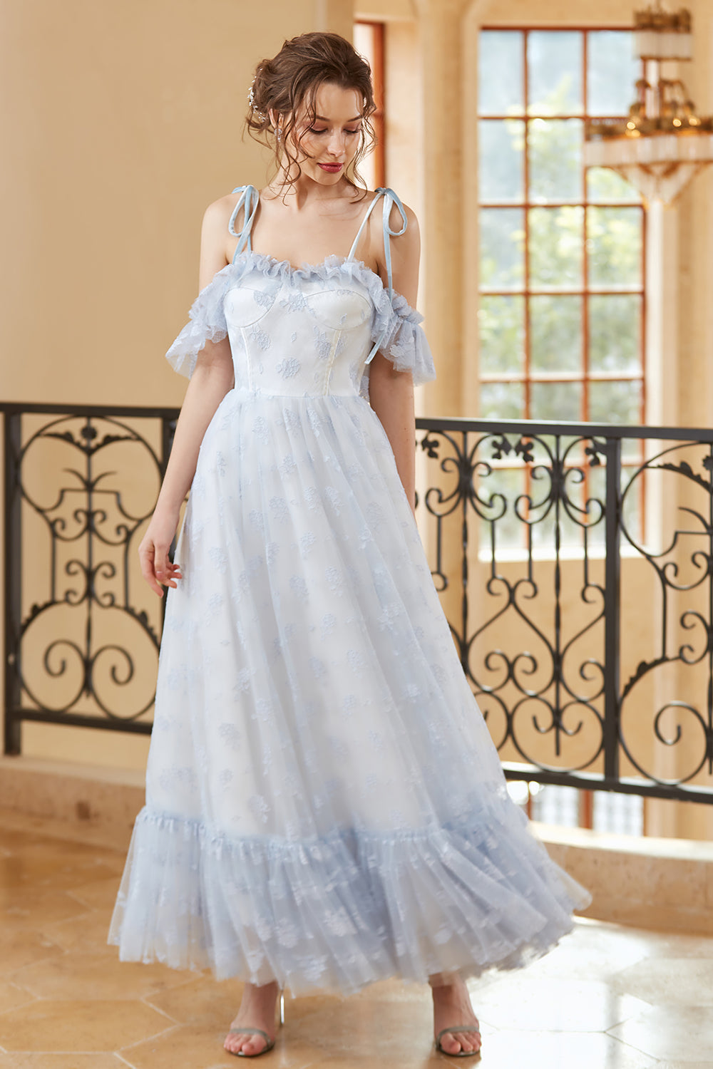 Prinzessinnen-A-Linien-Abendkleid in Hellblau mit schulterfreiem Ausschnitt
