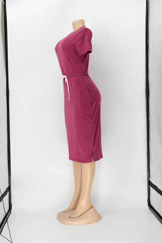Vestido midi básico de color liso con cintura elástica y manga corta: vestido cómodo y elegante para mujer. 