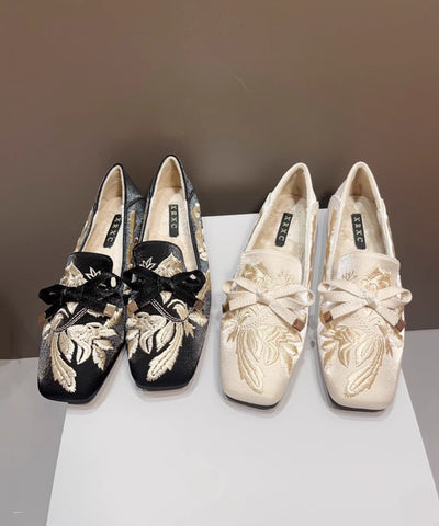 New Retro Black Embroidered Flat Feet Shoes Fuzzy Wool Lined