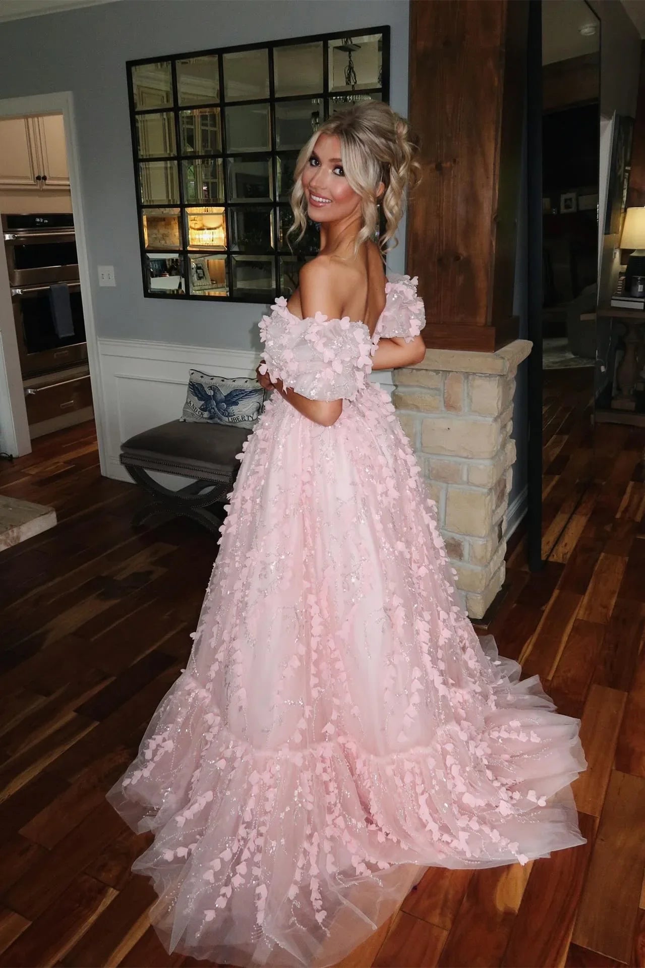 Charmantes Langarmkleid mit Puffärmeln und 3D-Blumenmuster in A-Linie
