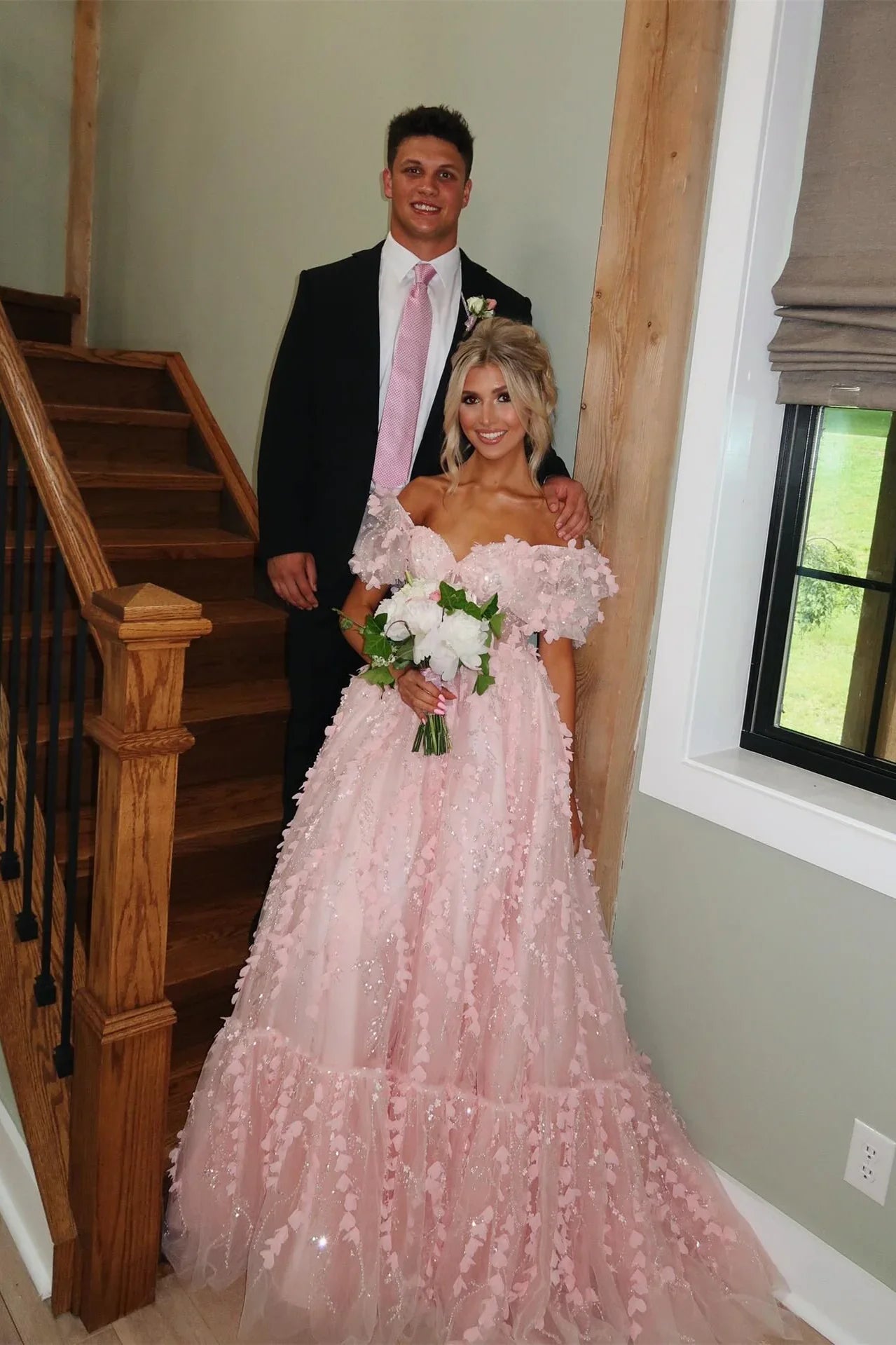 Charmantes Langarmkleid mit Puffärmeln und 3D-Blumenmuster in A-Linie