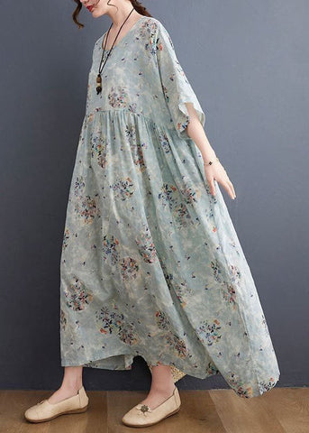 Stil: Hellblaues Oversize-Kleid mit extra großem Saum aus Baumwolle in A-Linie, Sommer 