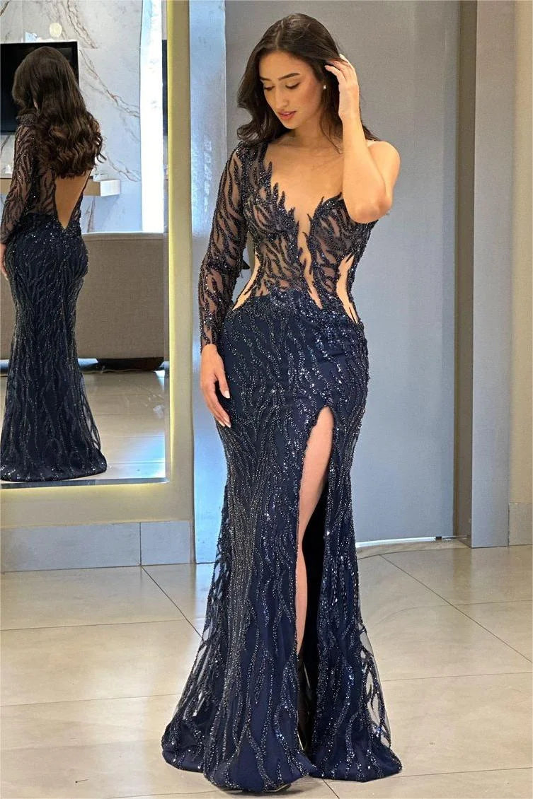 Meerjungfrauen-Abendkleid mit einem Träger, einem langen Ärmel, rückenfrei und mit Applikationen