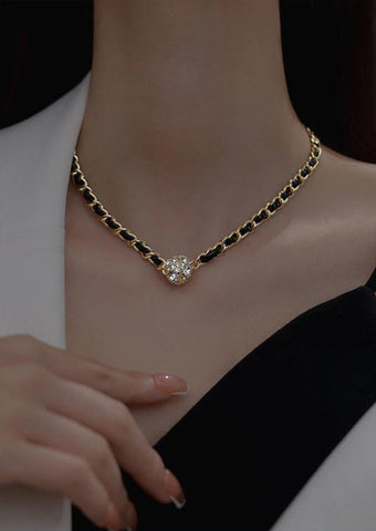 Moderne schwarze Halskette aus Sterlingsilber mit Zirkonia-Verzierung 