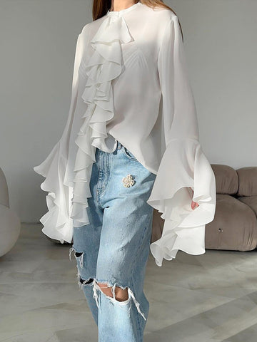 Bluse aus transparentem Chiffon mit Rundhalsausschnitt, Glockenärmeln und Wasserfall-Rüschen 