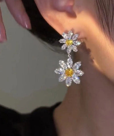 Pendientes colgantes florales de circonita y cristal de aleación blanca para mujer 