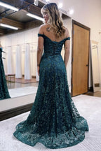 Vestido de Noche Largo de Sirena con Brillantina y Hombros Descubiertos
