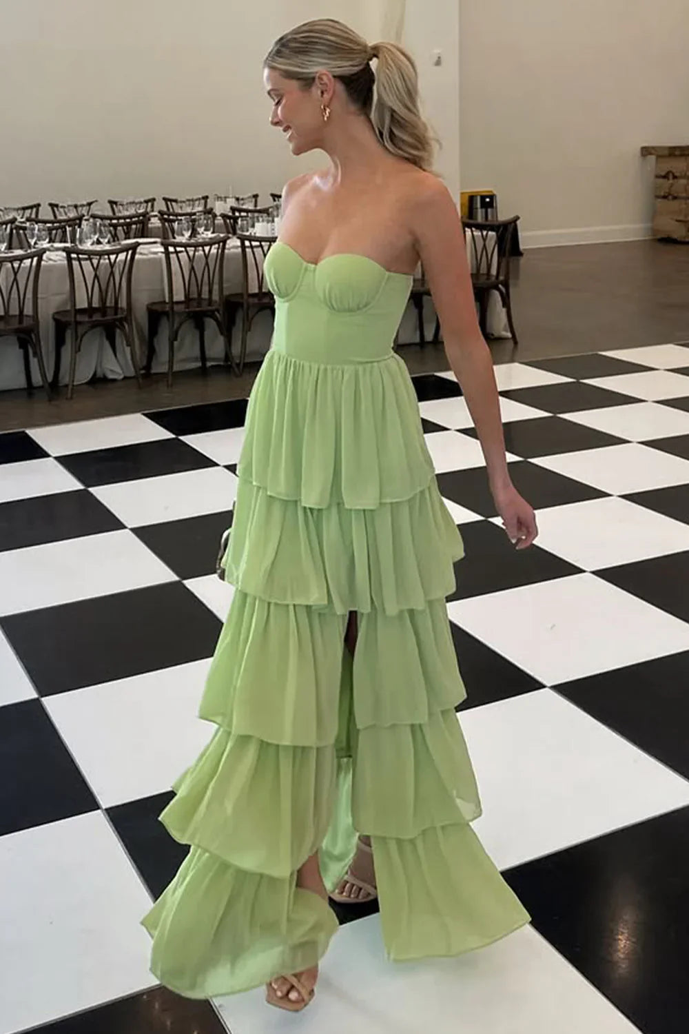 Ein linie Herzförmiger Ausschnitt Langes Partykleid mit Rüschen