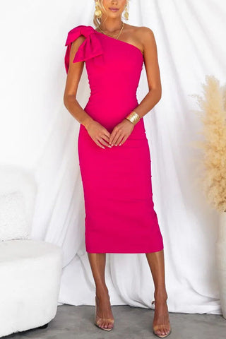 Barbie Day – Stretch-Midikleid mit One-Shoulder-Träger und Schleifendetail 