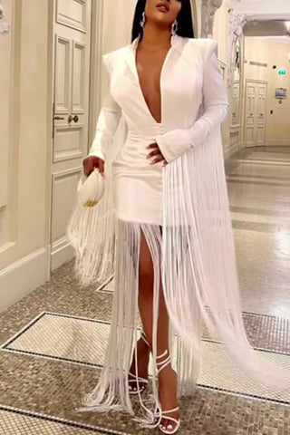 Glamorous Maxikleid mit langen Ärmeln, Quasten, einfarbig, schmaler Passform und tiefem V-Ausschnitt 