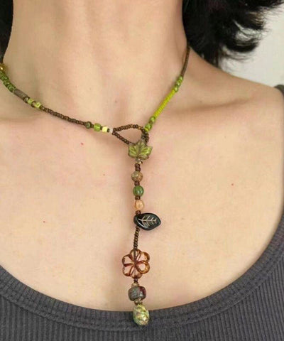 Collar colgante de cuentas con bloques de colores hecho a mano 
