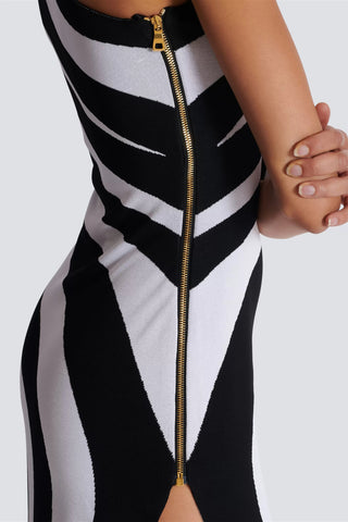 Kimberley – Gestreiftes Maxikleid aus Strick mit One-Shoulder-Träger 
