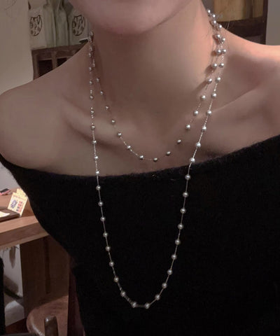 Collar único de cuentas de seda con cristales de perla y plata de ley 