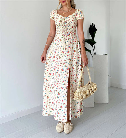 Vestido midi fruncido con estampado floral 