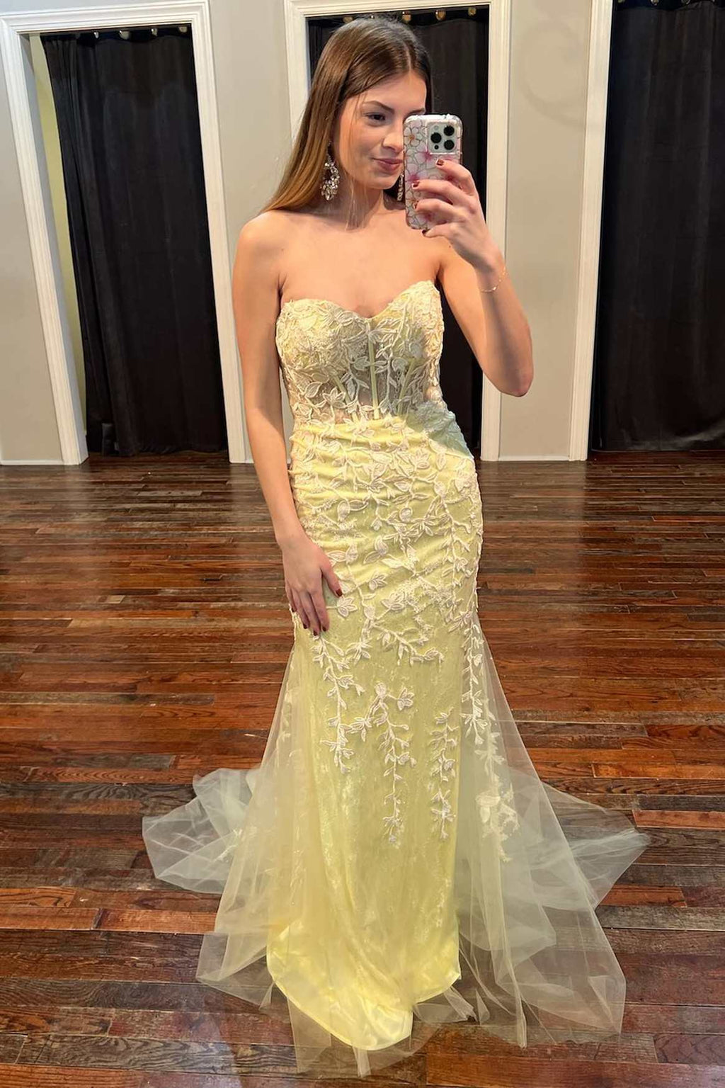 Meerjungfrauen-Abendkleid aus Tüll und Spitze mit Herzausschnitt
