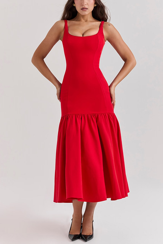 Vestido midi de cintura baja con tirantes anchos y escote cuadrado de silueta elegante 