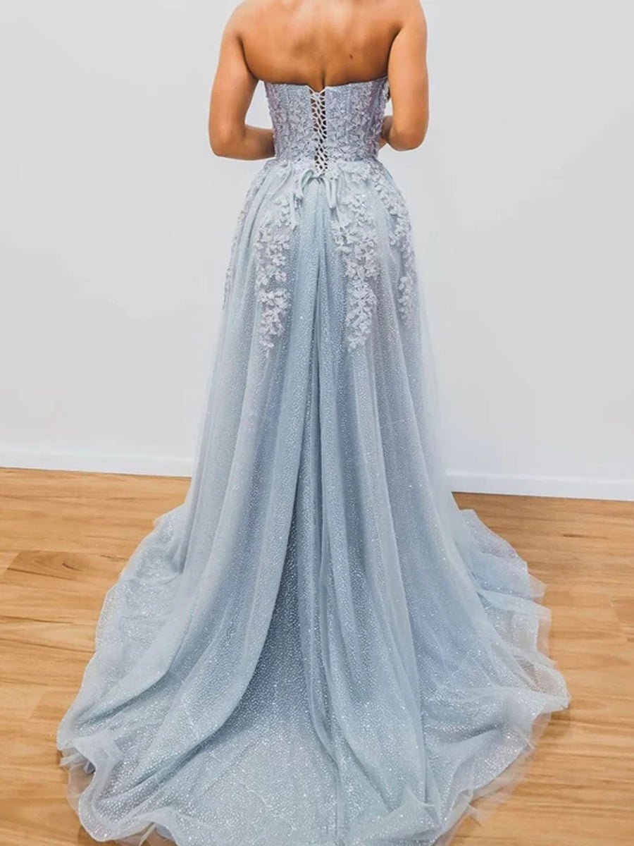 A-Linien-Abendkleid, Glitzer &amp; Schimmer, formelles Kleid mit Hofschleppe, ärmellos, herzförmiger Tüll mit Perlenstickerei und Schlitzapplikationen