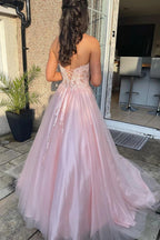 A-Linien-Abendkleid mit herzförmigem Herzausschnitt und Applikationen