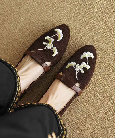 Klobige Loafer-Schuhe aus schwarzem Wildleder im chinesischen Stil mit Stickerei 