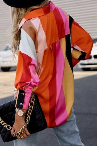 Blusas elegantes con cuello vuelto y estampado en contraste 