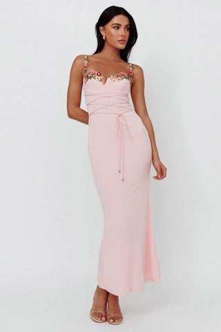 Vestido midi con cordones y bordado floral de Brenda 