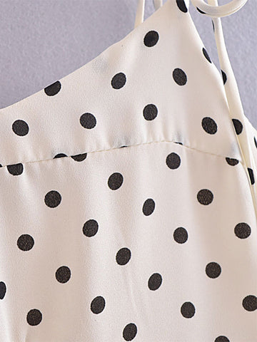 Vestido midi de verano blanco con tirantes y cuello plisado de lunares para playa 