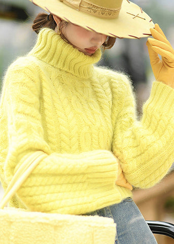 Suéteres de punto cortos Ma Hai Mao gruesos de cuello alto amarillos de moda para invierno 