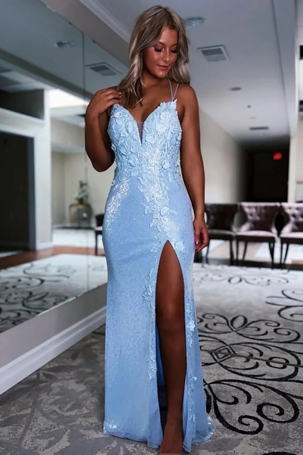Mermaid Spaghetti Straps Sequins Long Prom Dress with Appliques