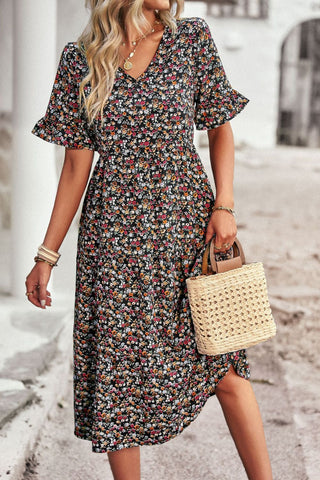 Vestido midi floral con escote en V y mangas con volantes 