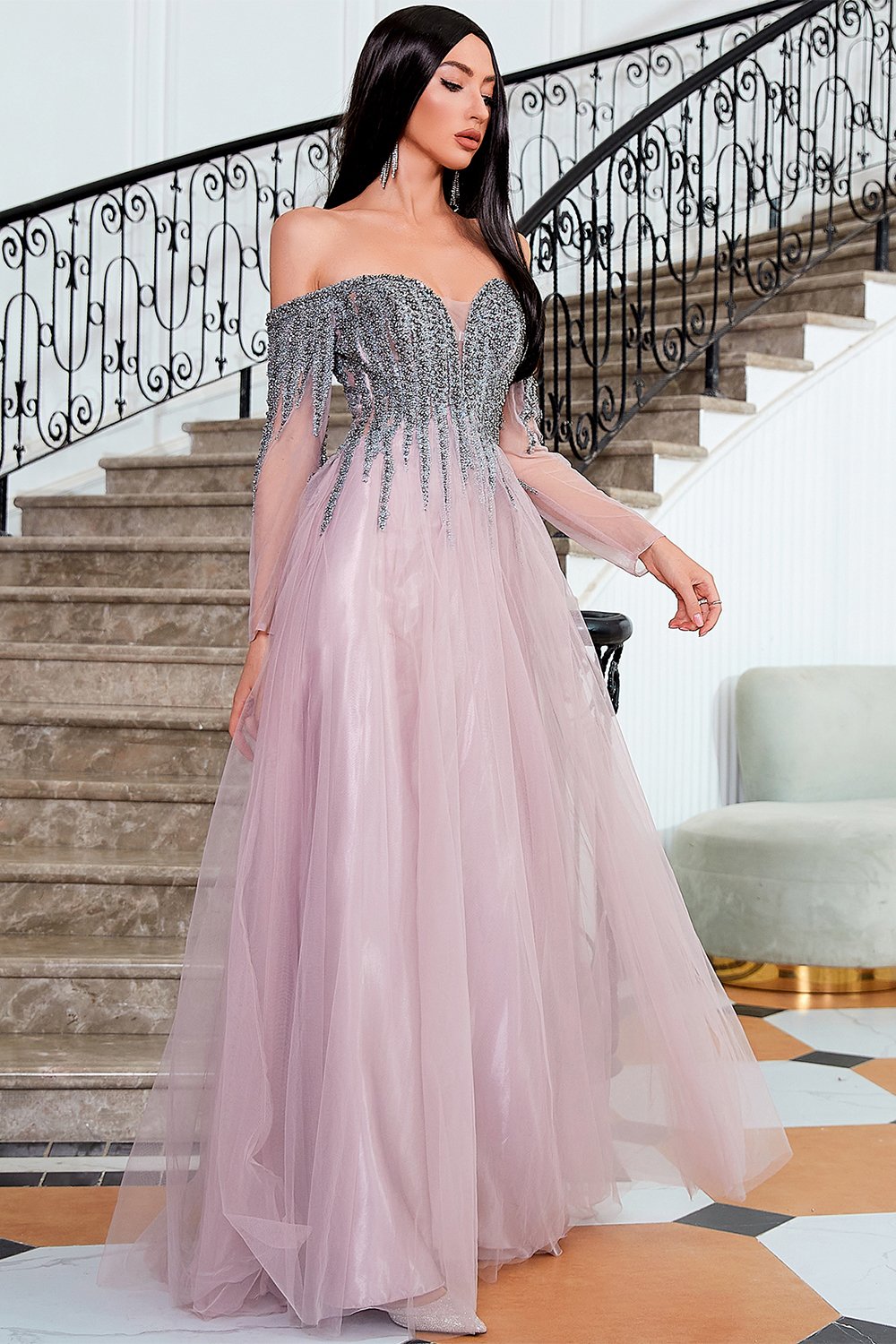 A-Linien-Abendkleid mit schulterfreiem Ausschnitt und Perlenstickerei