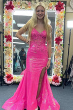 Vestido de fiesta de sirena con escote en V y lentejuelas con abertura