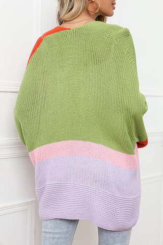 Suéter de moda con patchwork y contraste asimétrico 