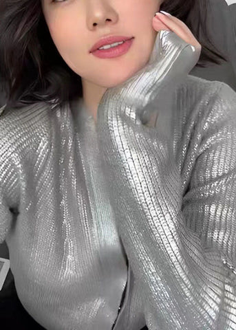 Tops de punto de patchwork con cuello en V plateado y corte entallado de manga larga 