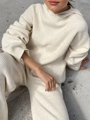 Conjunto de dos piezas de suéter holgado de color sólido con cuello redondo, capucha y mangas largas + pantalón con cordón ajustable 