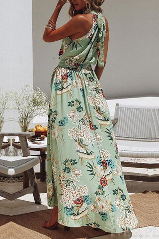 Vestido verde con estampado floral y cuello redondo de moda 