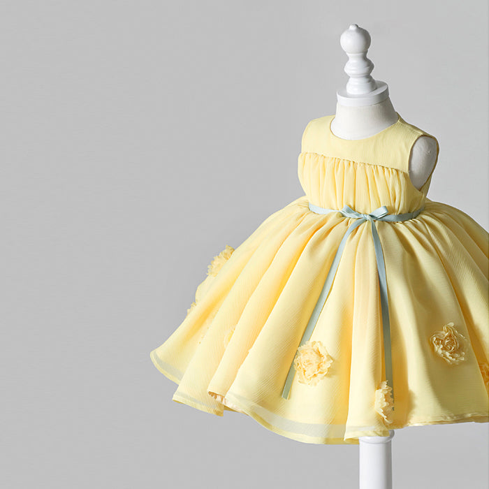 Niedliches Taufkleid für Babys und Kleinkinder, auch ideal als Geburtstags- oder Kommunionskleid. 