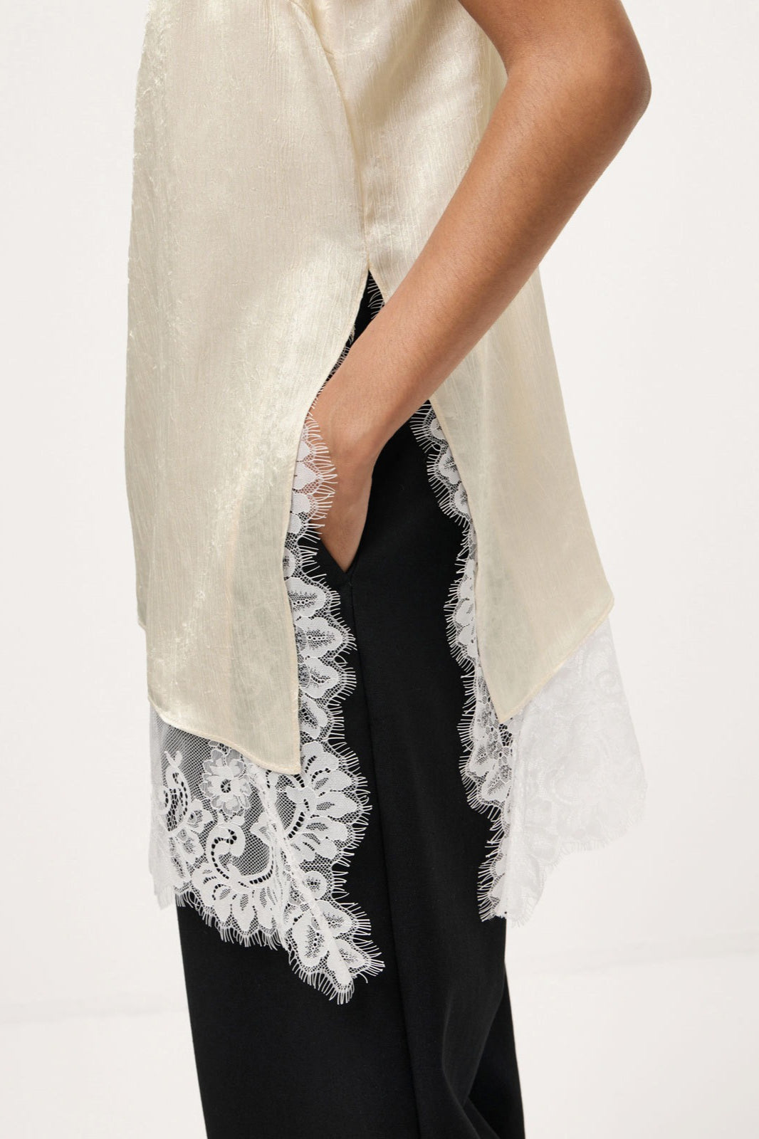 V Neck Lace Trim Patchwork Cami Top