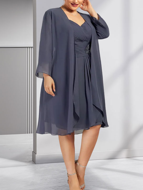 Etuikleid/Säulenkleid mit Herzausschnitt, knielang, aus Chiffon für die Mutter der Braut mit Perlenapplikationen, Spitze, Pailletten und Falten
