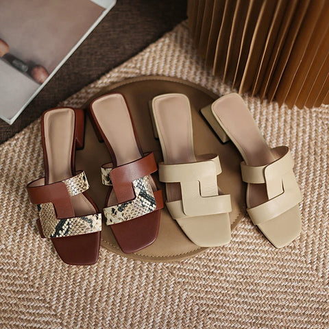 Vintage Women's Sandals 2024 New Summer Fashion Women Thick Heels Heels Slippers Top Quality Newest Working Casual Shoes Woman