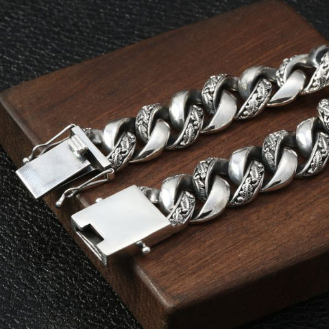 Pulsera de cadena de eslabones tallada en plata de ley 