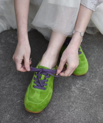 Zapatos planos de mujer con cordones de ante verde 