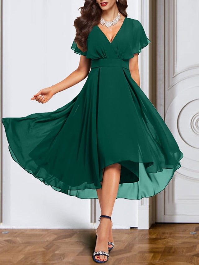 A-Linien-/Prinzessinnen-Chiffonkleid mit V-Ausschnitt, kurzen Ärmeln und Gürtel für die Mutter der Braut 