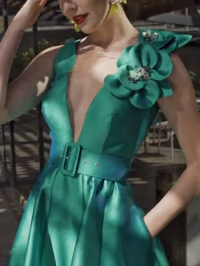 Vestidos de madre de la novia de corte A/princesa, escote en V, sin mangas, largo hasta la rodilla, con cinturón, volantes y apliques 