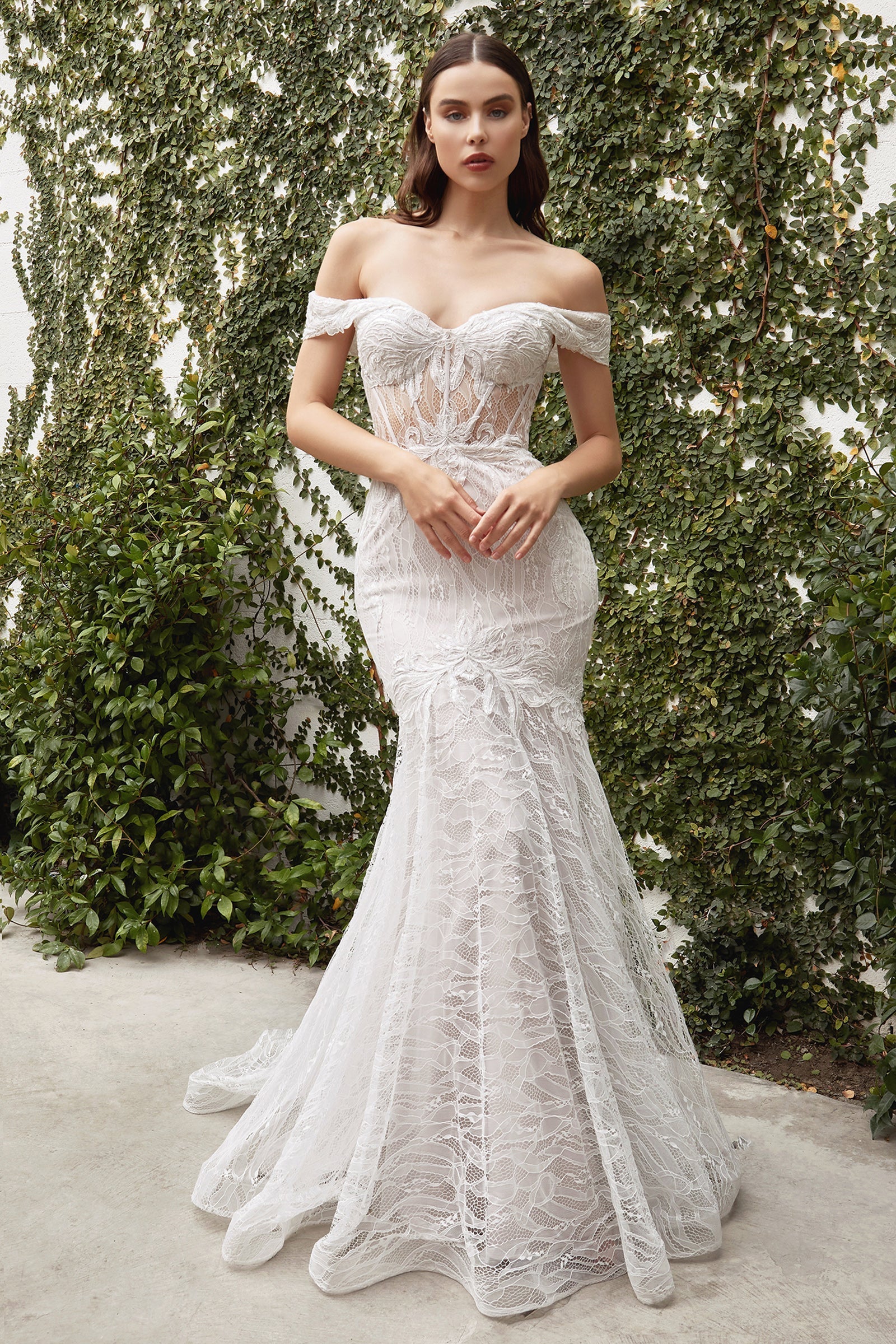 Vestido de novia largo formal con hombros descubiertos