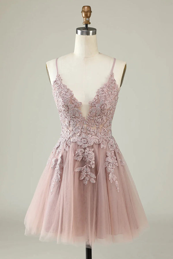 Vestido de fiesta corto de tul con tirantes finos y corte en A